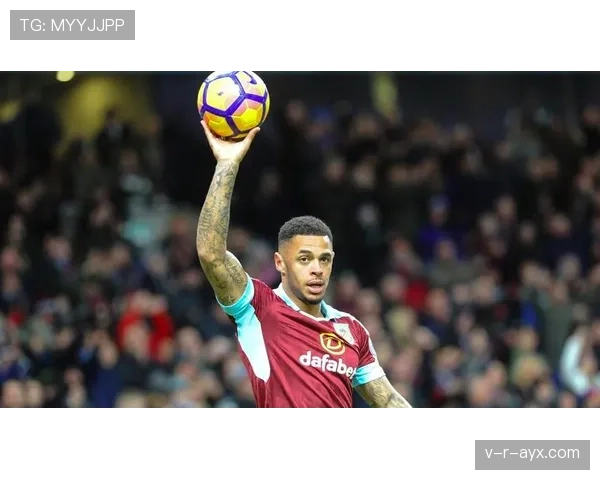 乔什·布朗森正式加盟英超球队,期待新赛季强势复苏 乔什·布朗森正式加盟英超球队,期待新赛季强势复苏